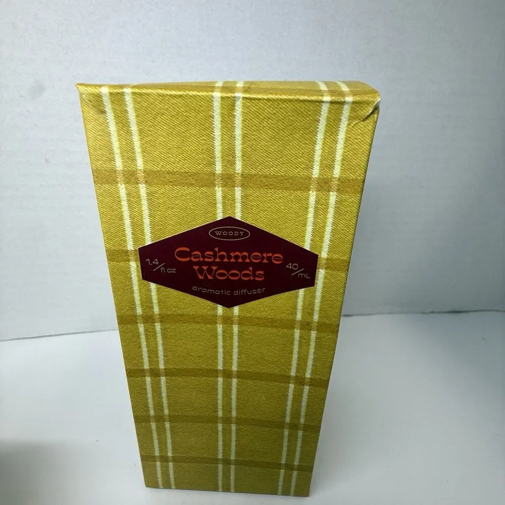 WOODY Cashmere Woods Plant Based Scented Soy Candle & Aromatic Diffuser Set New